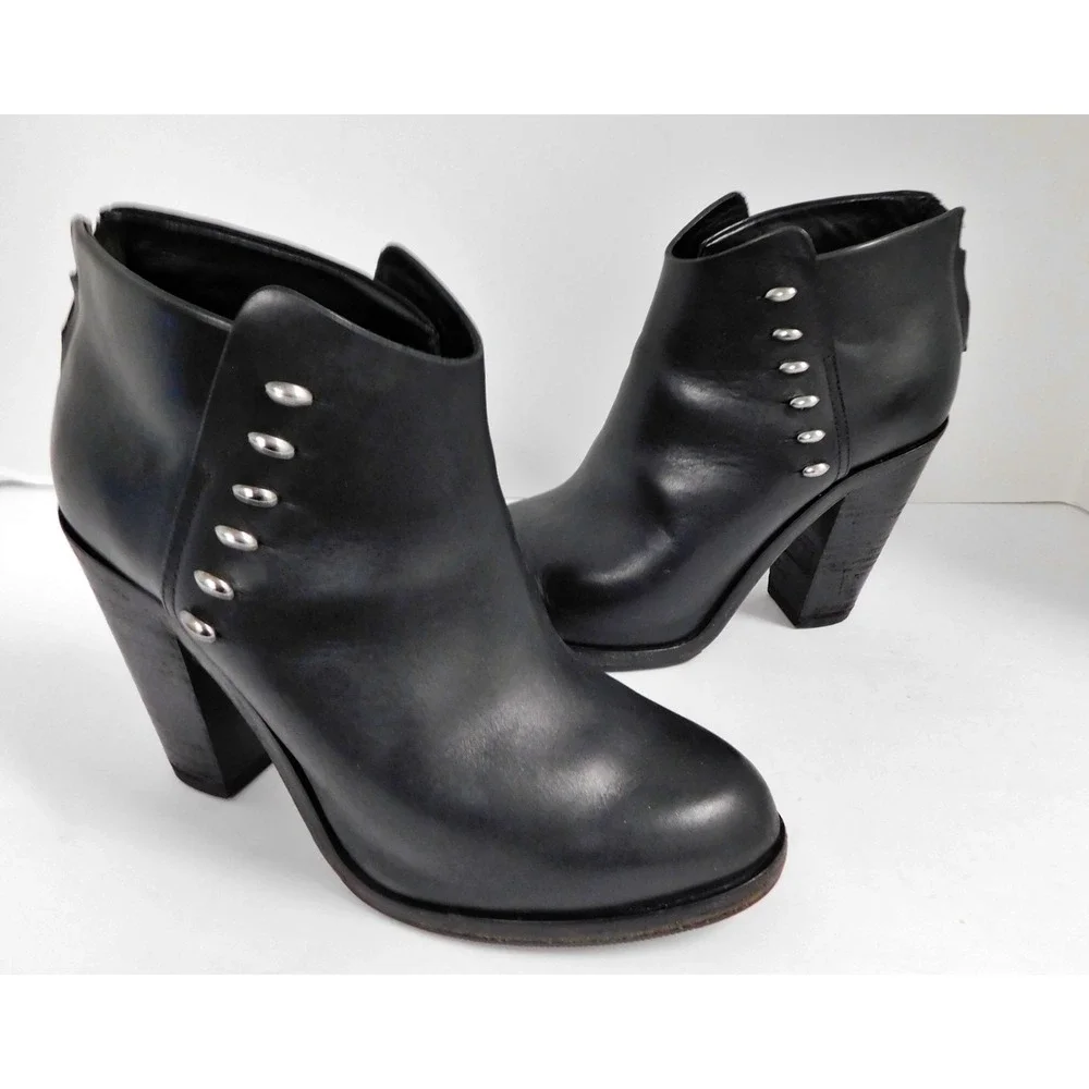 Rag & Bone Women's Black Alwyn Leather Ankle Silver Accent Boots- Size EU 38 1/2